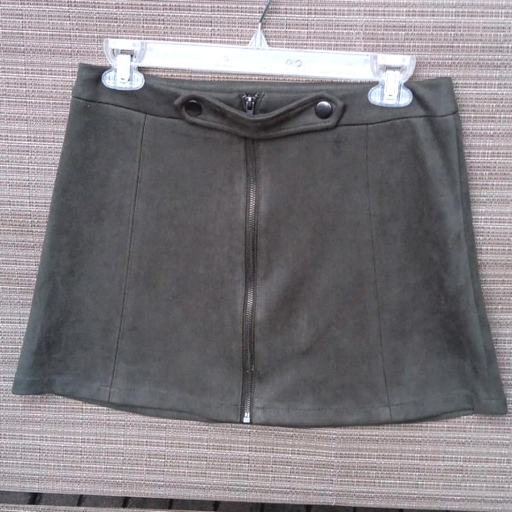JACK By BB DAKOTA Faux Suede Skirt, size 2